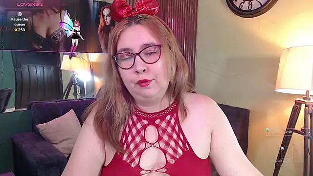 Snapshot of chloe_prg chatting on November 2025 02:54:02 PM chloe prg online show from November 2025 02:54:02 PM