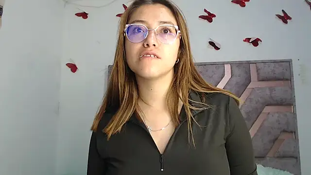 Snapshot of Anny_Fox- chatting on November 2025 05:22:01 AM Anny Fox- online show from November 2025 05:22:01 AM