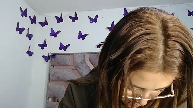 Anny Fox- online show from March 2026 03:57:02 AM