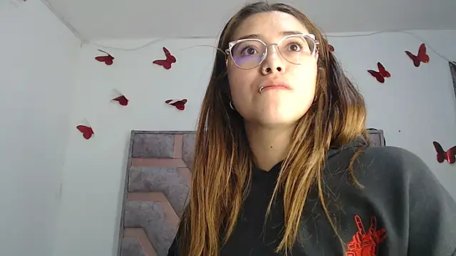 Snapshot of Anny_Fox- chatting on October 2025 05:01:01 AM Anny Fox- online show from October 2025 05:01:01 AM