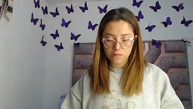 Anny Fox- online show from January 2026 03:21:01 AM