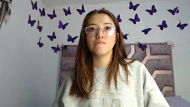 Anny Fox- online show from March 2026 04:46:02 AM