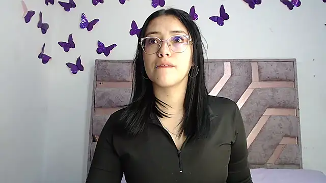 Snapshot of Anny_Fox- chatting on July 2026 04:19:02 AM Anny Fox- online show from July 2026 04:19:02 AM
