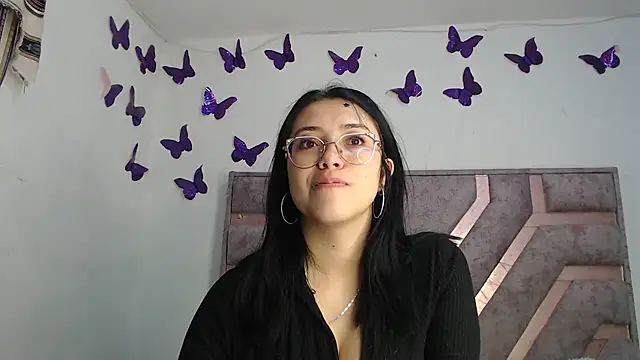 Snapshot of Anny_Fox- chatting on July 2026 04:13:02 AM Anny Fox- online show from July 2026 04:13:02 AM