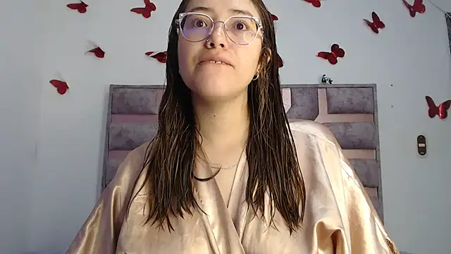 Snapshot of Anny_Fox- chatting on October 2025 05:08:01 AM Anny Fox- online show from October 2025 05:08:01 AM