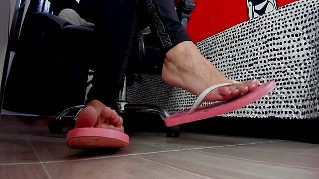 Snapshot of Keiny-Rave chatting on October 2025 06:16:01 PM Keiny-Rave online show from October 2025 06:16:01 PM