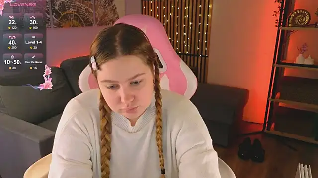 Snapshot of Ellie_Wellie chatting on March 2025 03:11:02 PM Ellie Wellie online show from March 2025 03:11:02 PM