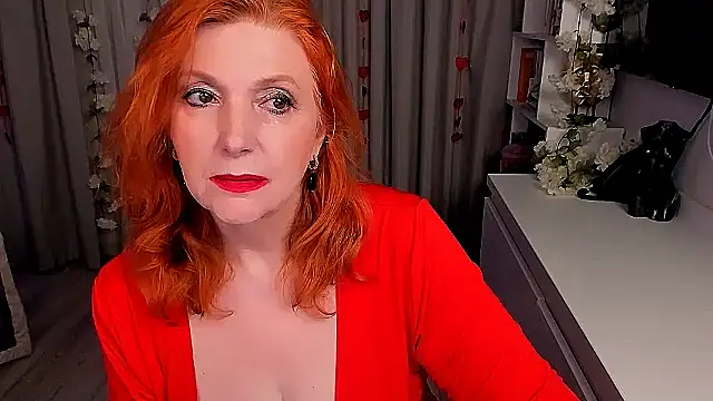 Fire-Fox-One online show from November 2025 07:47:02 PM