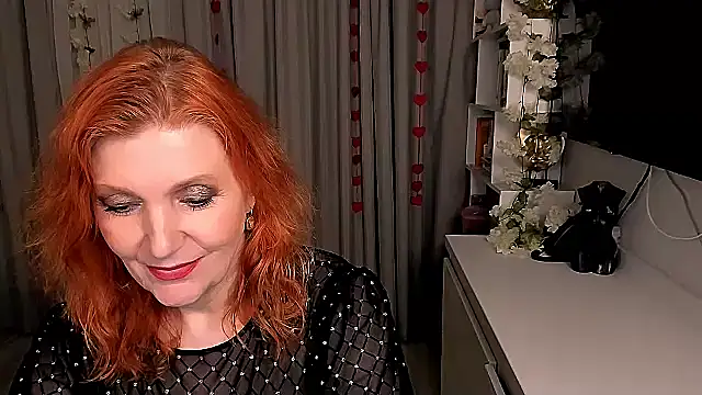 Fire-Fox-One online show from November 2025 08:31:02 PM