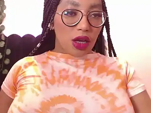 AmyBriiggs online show from October 2025 05:20:01 AM