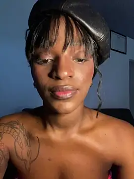 Snapshot of Zizi-campbel chatting on February 2025 10:11:02 PM Zizi-campbel online show from February 2025 10:11:02 PM