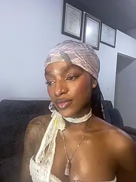 Snapshot of Zizi-campbel chatting on March 2025 10:00:02 AM Zizi-campbel online show from March 2025 10:00:02 AM