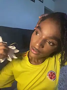 Snapshot of Zizi-campbel chatting on February 2025 12:50:01 PM Zizi-campbel online show from February 2025 12:50:01 PM