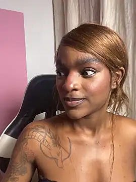 Snapshot of Zizi-campbel chatting on September 2025 07:55:02 AM Zizi-campbel online show from September 2025 07:55:02 AM