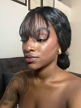 Snapshot of Zizi-campbel chatting on January 2025 03:22:02 PM Zizi-campbel online show from January 2025 03:22:02 PM