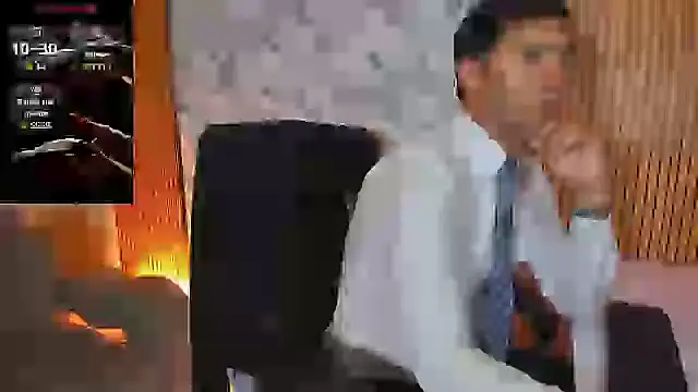 Snapshot of Hideintheoffice chatting on October 2025 11:28:02 PM Hideintheoffice online show from October 2025 11:28:02 PM