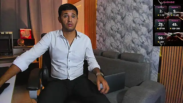 Hideintheoffice online show from February 2026 07:30:02 AM