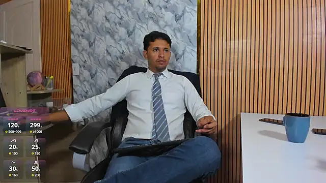 Hideintheoffice online show from March 2026 12:51:02 PM