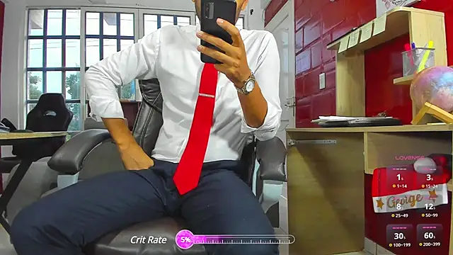 Snapshot of Hideintheoffice chatting on December 2024 11:29:01 AM Hideintheoffice online show from December 2024 11:29:01 AM