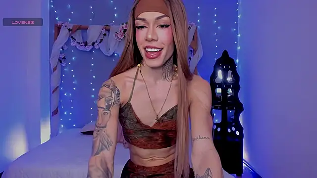 Camillesanto online show from February 2025 09:42:01 PM