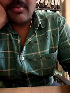 Hillz king 98 online show from December 2025 10:54:01 PM