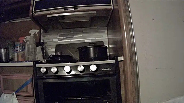 JuicyFuckinPussy online show from January 2025 10:05:02 AM