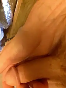 JuicyFuckinPussy online show from March 2025 05:07:02 PM