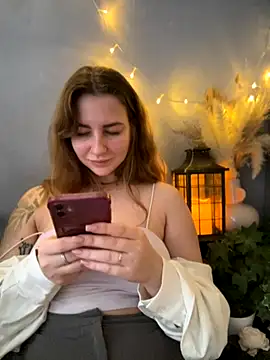 MayaMystic online show from October 2025 07:10:02 AM