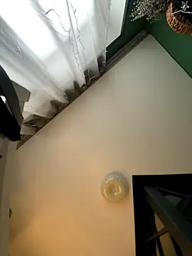 Snapshot of MayaMystic chatting on November 2025 11:38:02 AM MayaMystic online show from November 2025 11:38:02 AM