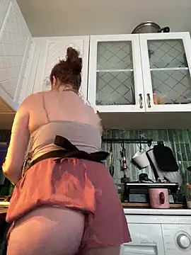 Snapshot of MayaMystic chatting on February 2026 01:08:01 PM MayaMystic online show from February 2026 01:08:01 PM