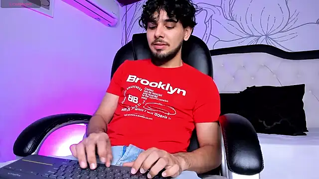 Samir bear online show from November 2025 12:54:01 PM