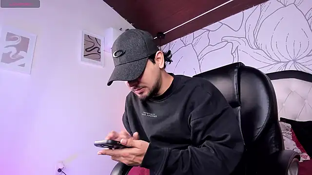 Samir bear online show from March 2026 12:44:02 PM