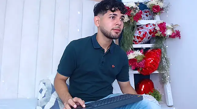 Samir bear online show from February 2025 12:16:01 PM
