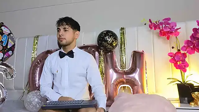 Samir bear online show from March 2025 01:07:01 PM