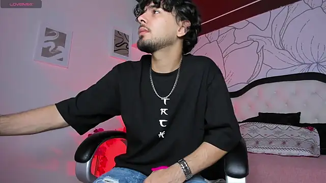 Samir bear online show from November 2025 12:38:01 PM