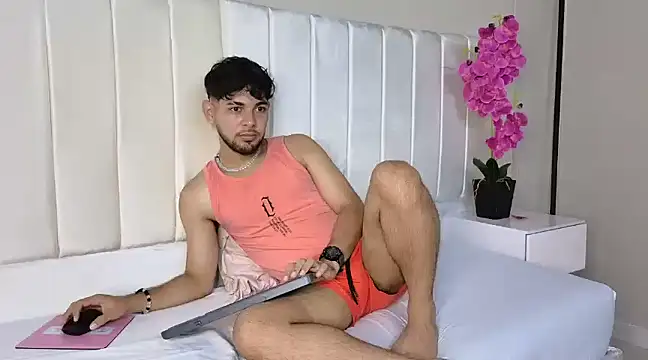 Samir bear online show from February 2025 12:27:01 PM
