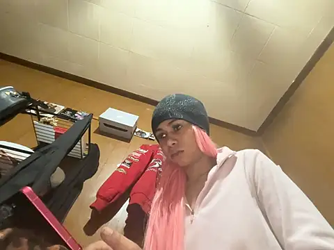 carmelbbyx22 online show from April 2026 01:29:02 PM