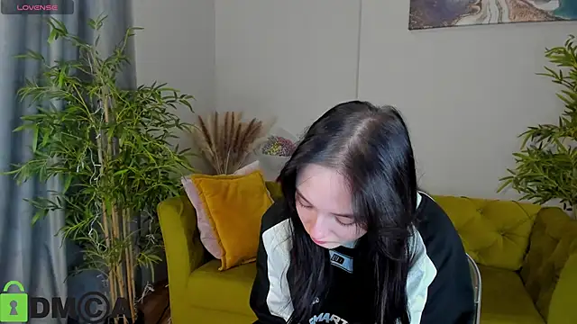 Snapshot of Cheryl__Brown chatting on December 2025 01:50:02 AM Cheryl Brown online show from December 2025 01:50:02 AM