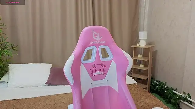 Snapshot of Cheryl__Brown chatting on January 2026 01:42:02 AM Cheryl Brown online show from January 2026 01:42:02 AM