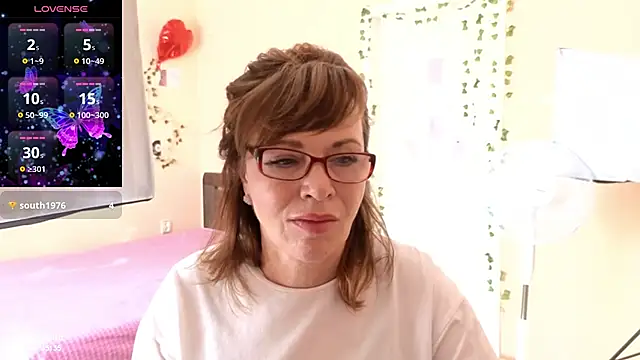 Miss Moren online show from July 2026 04:19:02 AM
