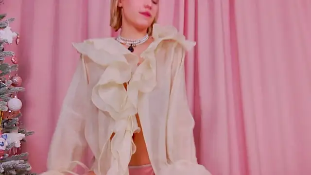 MeowthLilu online show from January 2026 03:43:02 AM