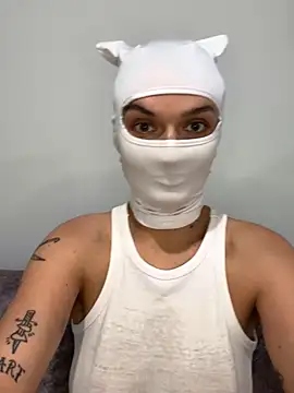 Nikki Hoee online show from November 2025 10:08:02 PM