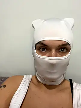 Nikki Hoee online show from November 2025 07:46:01 PM