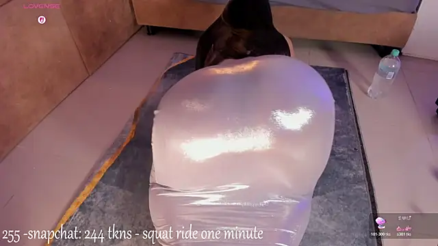 victoriaroyce1 online show from December 2025 11:56:01 AM