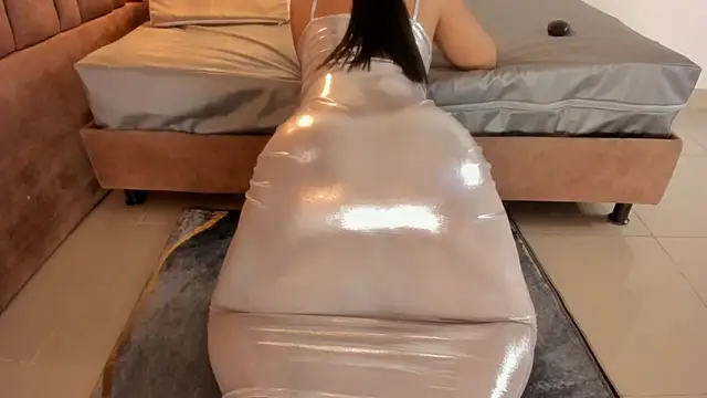 victoriaroyce1 online show from December 2025 03:11:02 PM