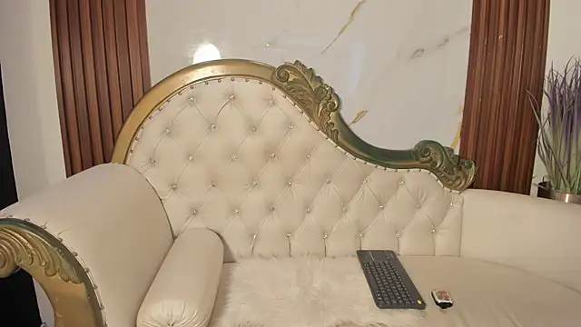 BrithanySummer online show from November 2025 04:18:01 AM