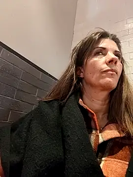 sansan2411 online show from November 2025 01:04:01 PM