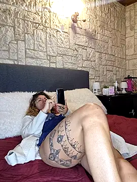 Snapshot of sansan2411 chatting on April 2026 06:54:01 AM sansan2411 online show from April 2026 06:54:01 AM