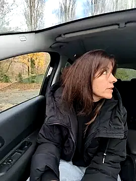 sansan2411 online show from November 2025 01:27:02 PM