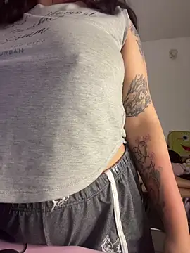 Ema kraus online show from April 2026 01:11:02 AM